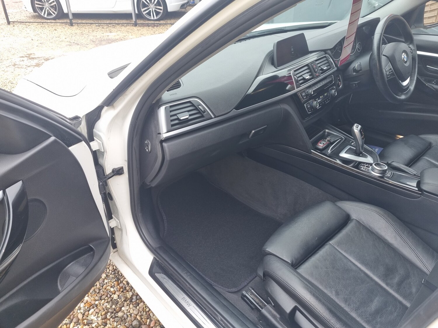 Used BMW 3 Series 2018 for sale - 77622534: Photo 6