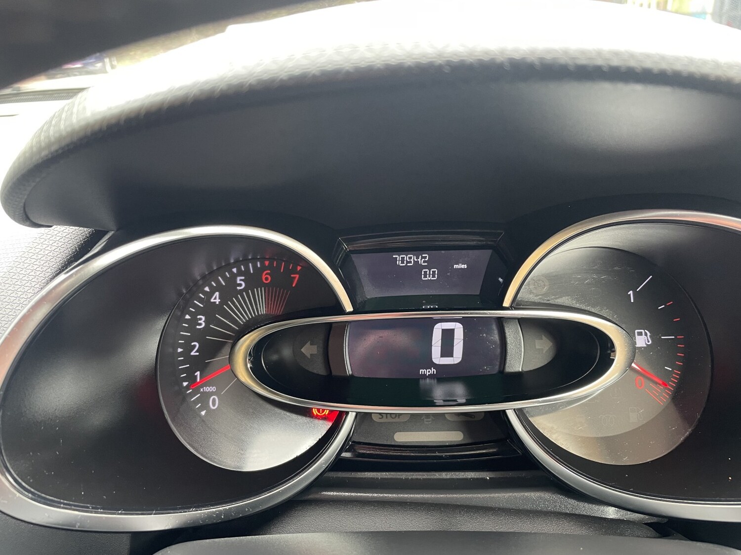 Used Renault Clio 2016 for sale - 77707234: Photo 15