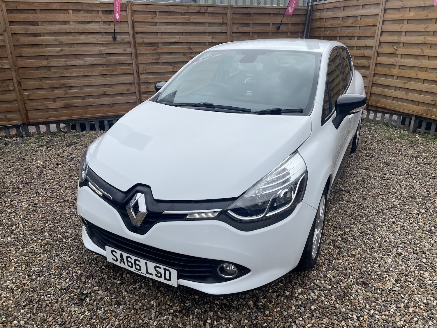 Used Renault Clio 2016 for sale - 77707234: Photo 2