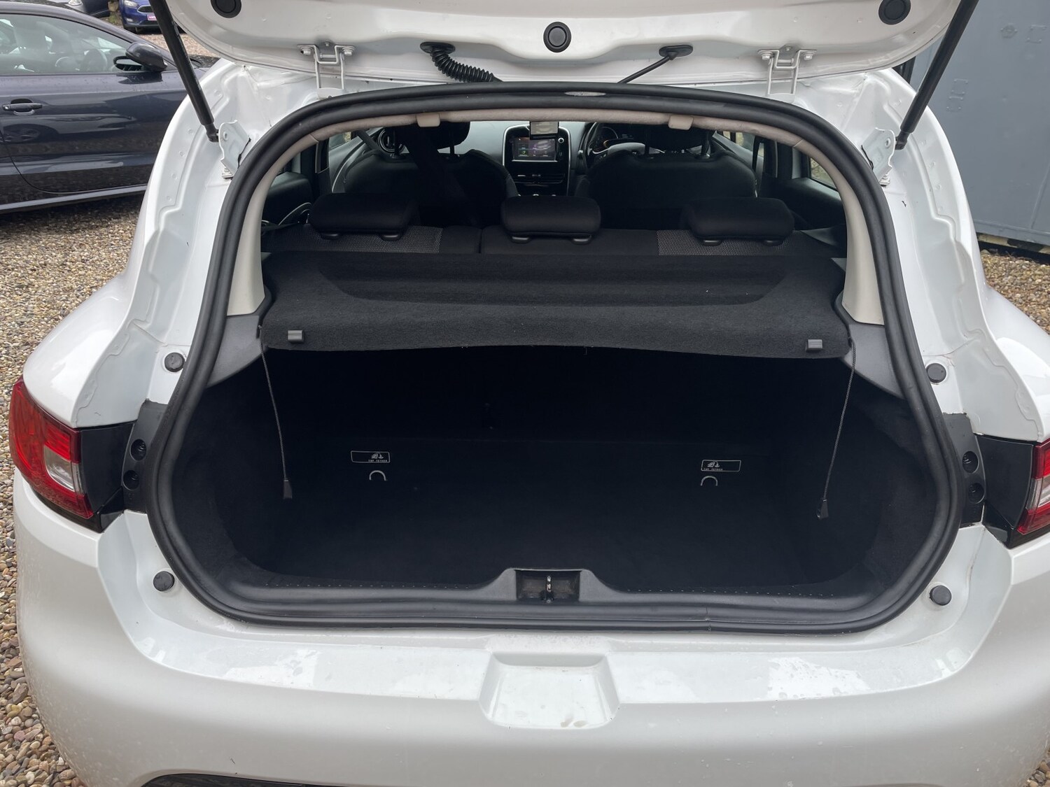 Used Renault Clio 2016 for sale - 77707234: Photo 8