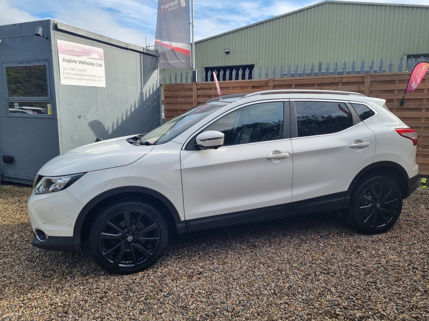 Used Nissan Qashqai 2016 for sale - 76347146: Photo 3