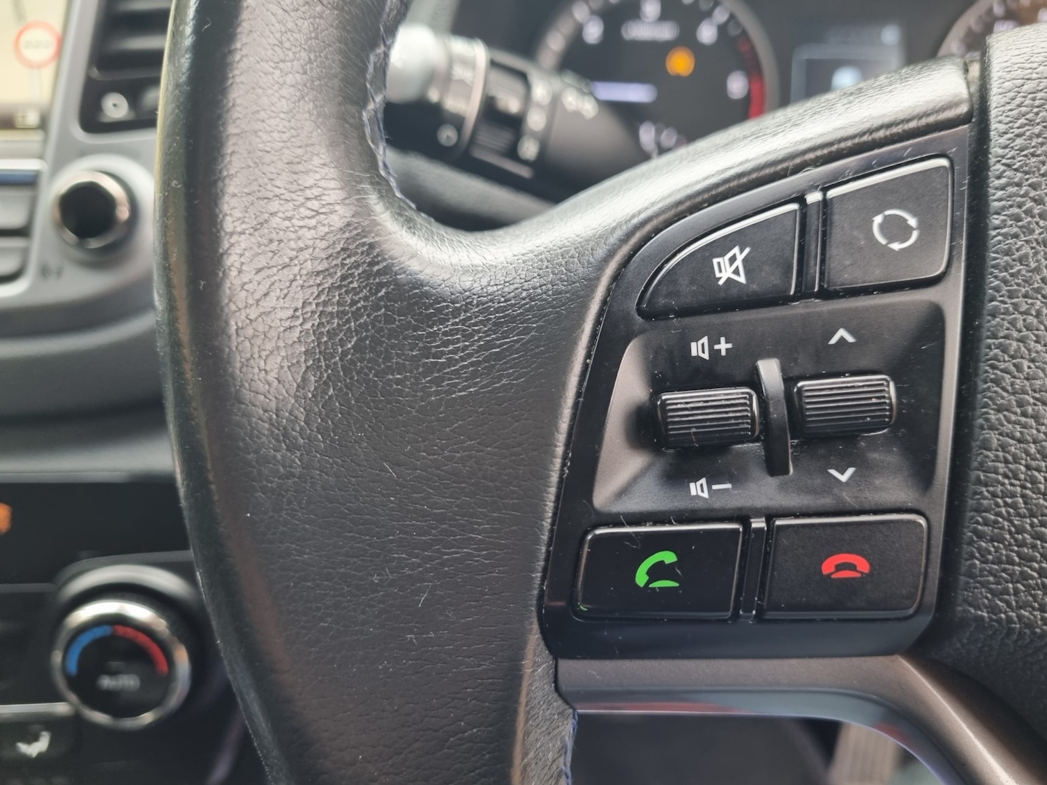 Used Hyundai TUCSON 2016 for sale - 76407592: Photo 16