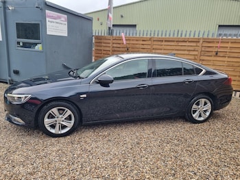 Used Vauxhall Insignia 2018 for sale - 75645964: Photo