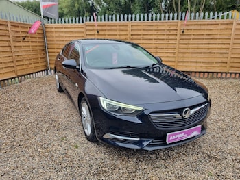 Used Vauxhall Insignia 2018 for sale - 75645964: Photo