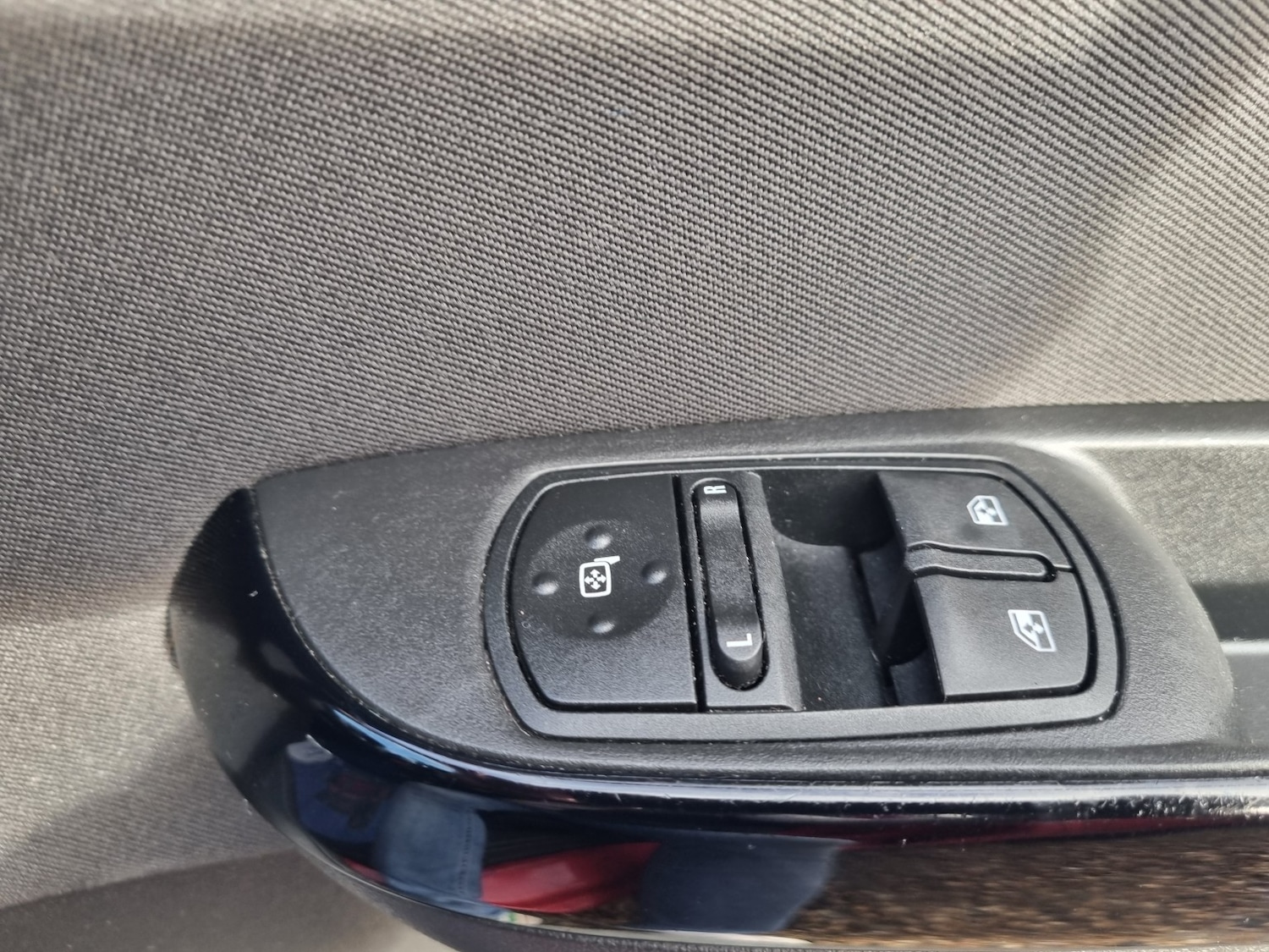 Used Vauxhall Corsa 2017 for sale - 76376875: Photo 18