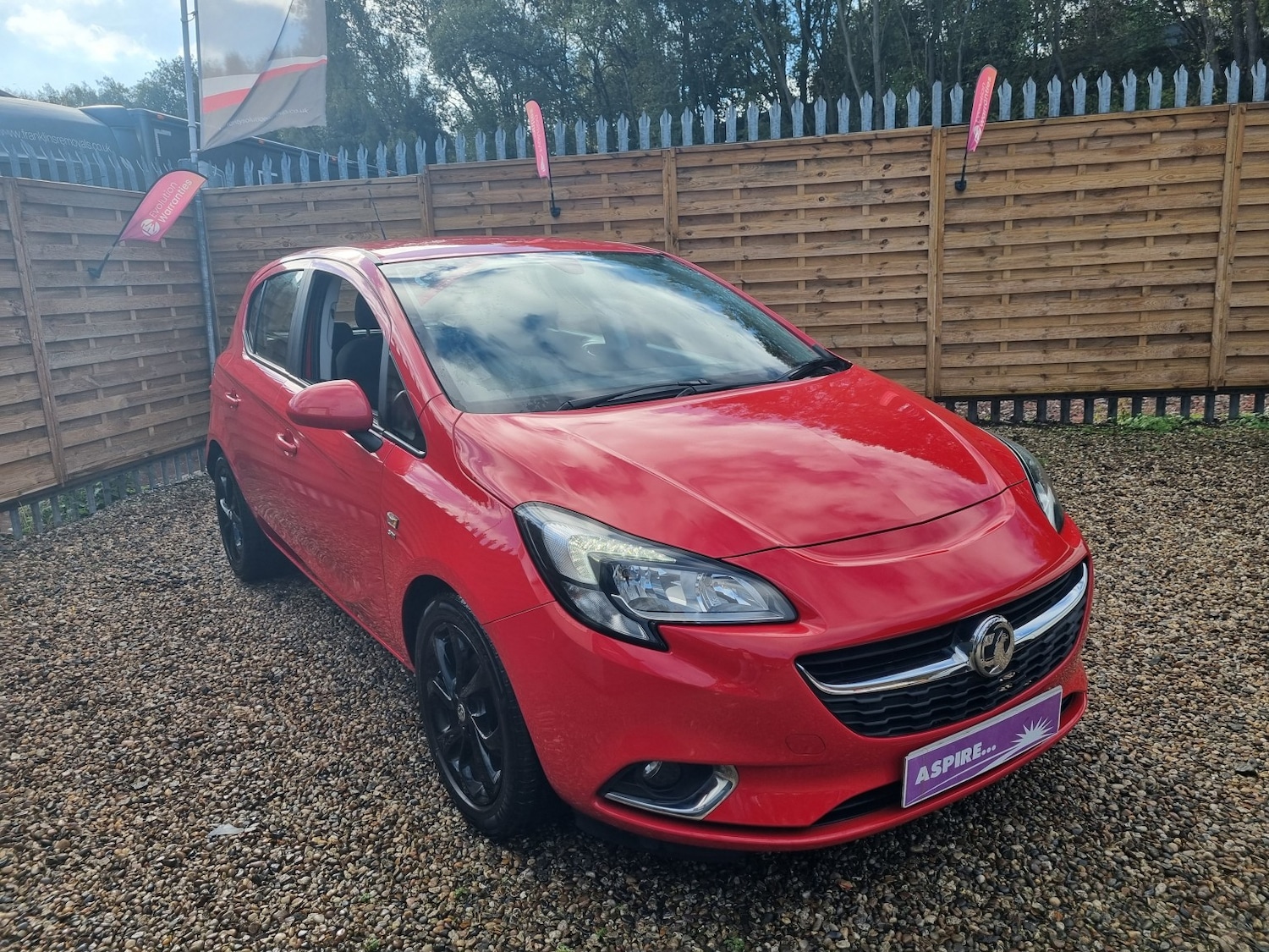 Used Vauxhall Corsa 2017 for sale - 76376875: Photo 3