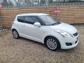 Used Suzuki Swift 2012 for sale - 77494728: Photo