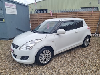 Used Suzuki Swift 2012 for sale - 77494728: Photo