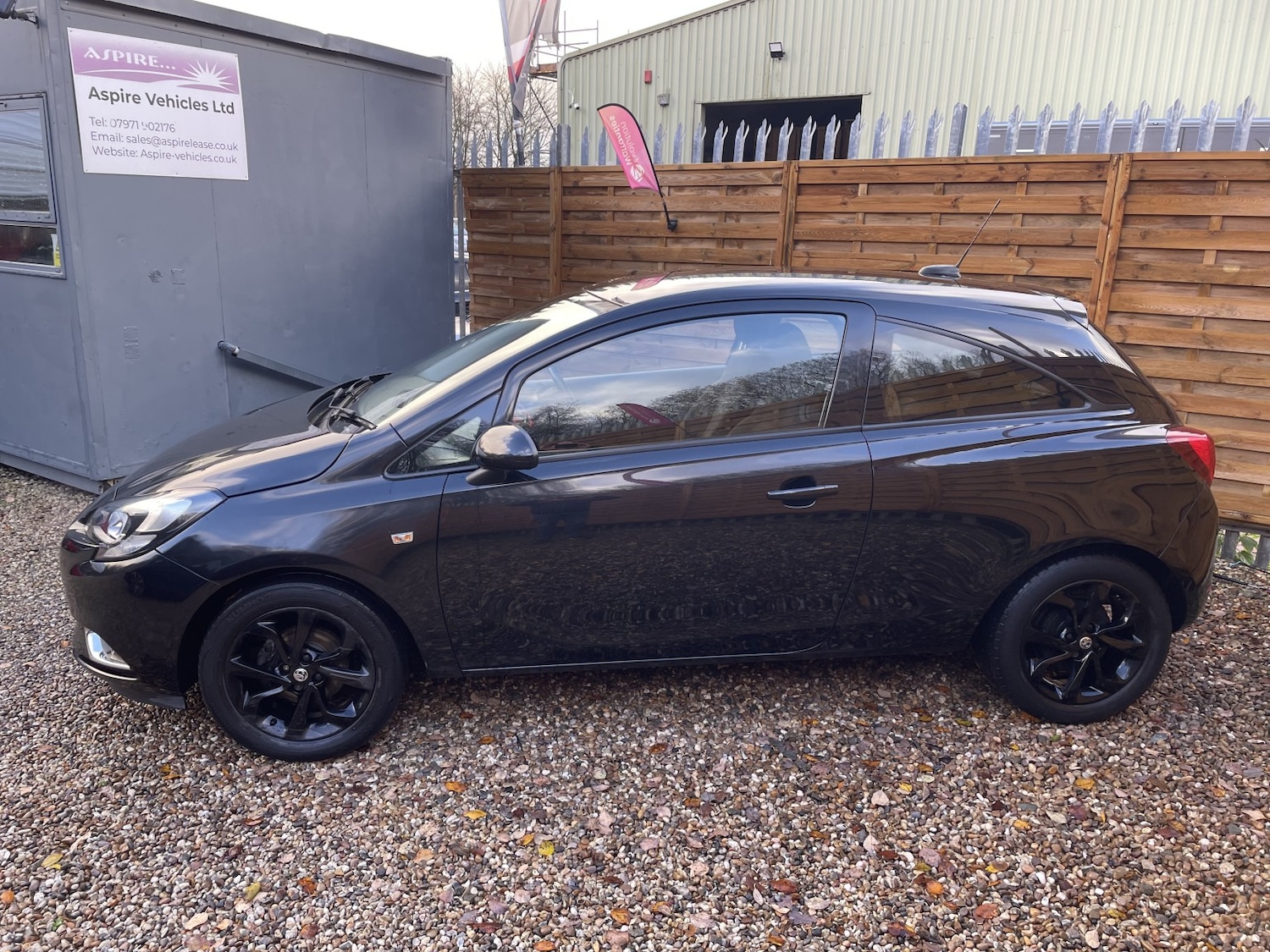Used Vauxhall Corsa 2018 for sale - 76924373: Photo 3