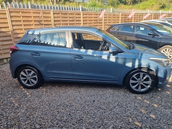 Used Hyundai i20 2016 for sale - 79379050: Photo