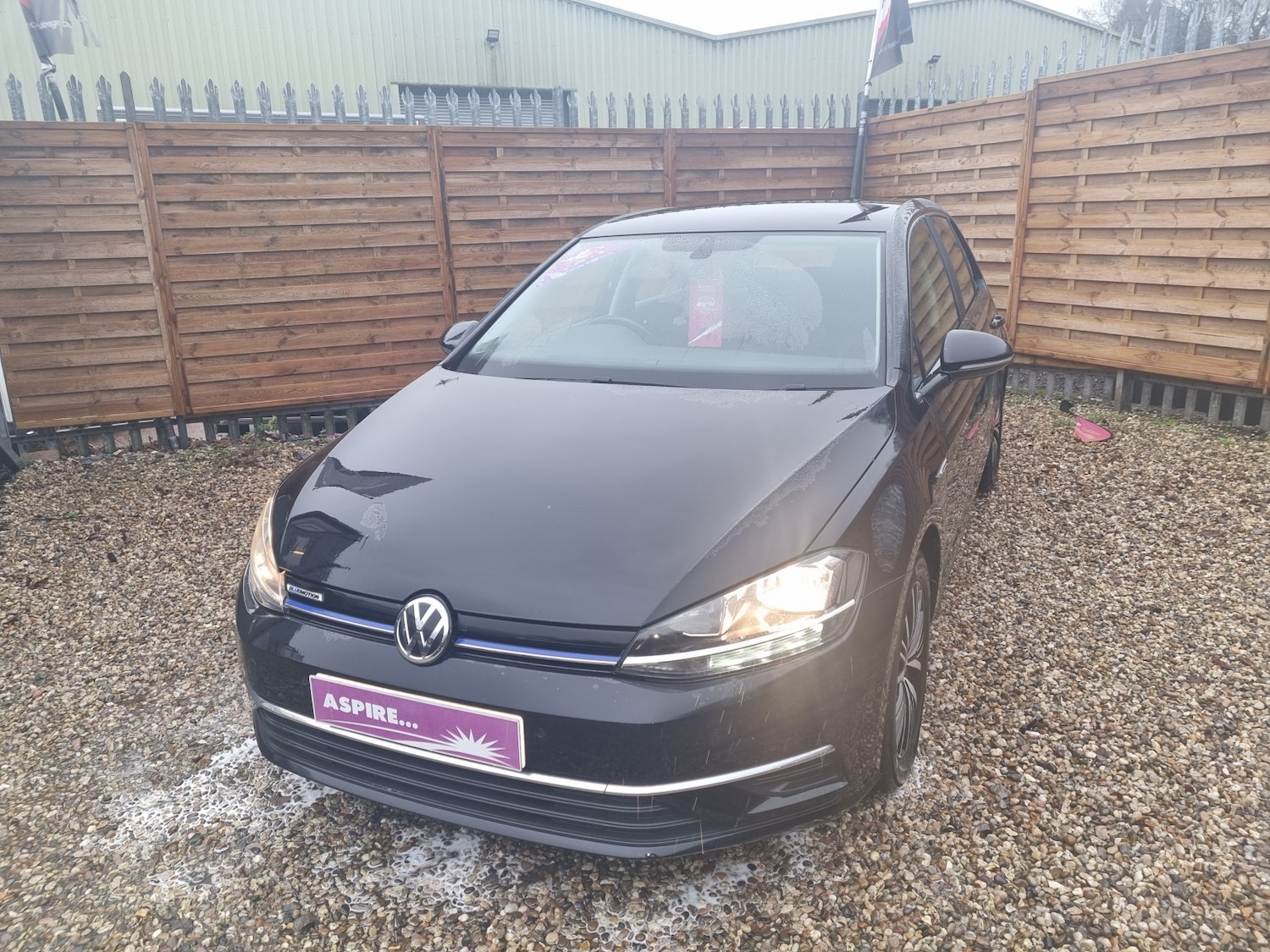 Used Volkswagen Golf 2018 for sale - 77282741: Photo 2