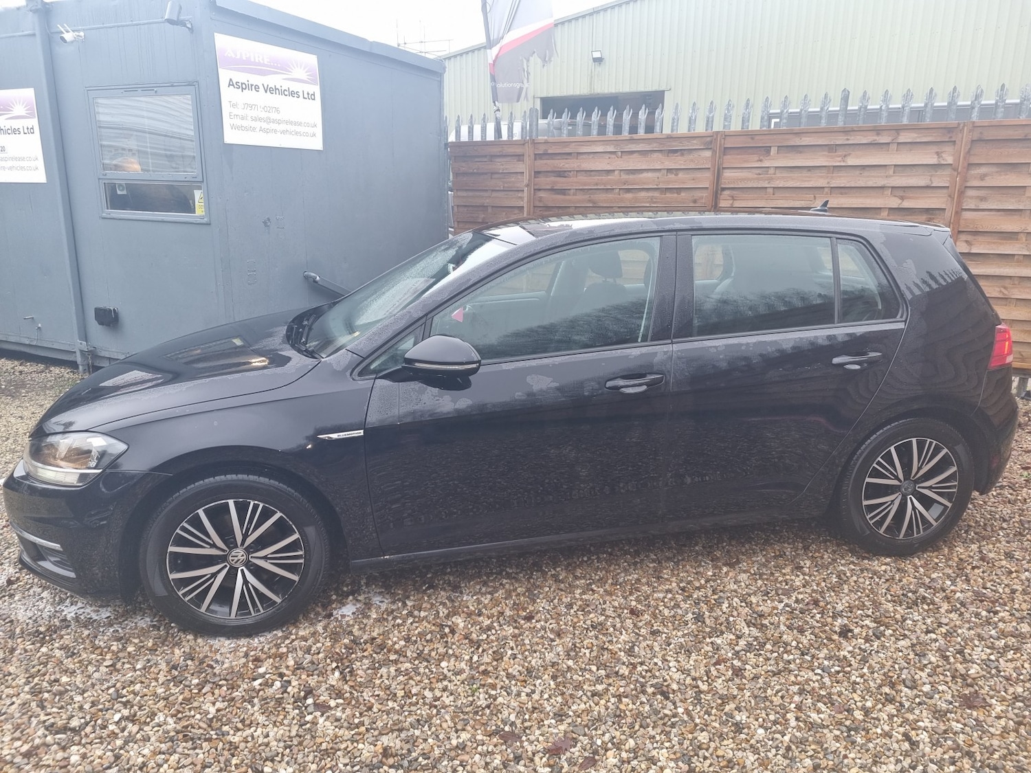 Used Volkswagen Golf 2018 for sale - 77282741: Photo 3