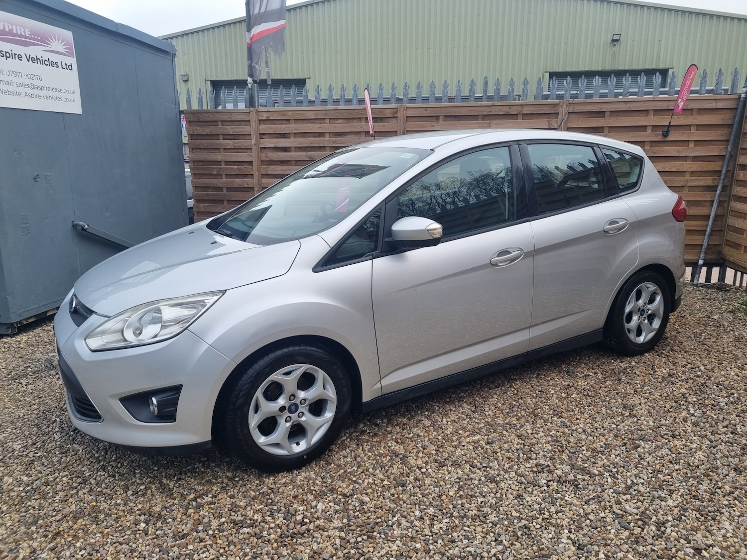 Used Ford C-Max 2013 for sale - 77961966: Photo 2