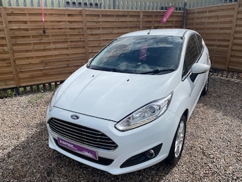 Used Ford Fiesta 2015 for sale - 75781429: Photo