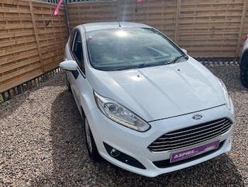 Used Ford Fiesta 2015 for sale - 75781429: Photo