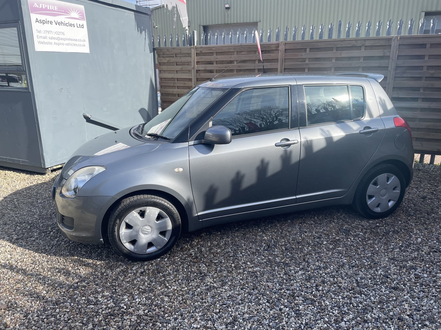 Used Suzuki Swift 2008 for sale - 77781628: Photo 2