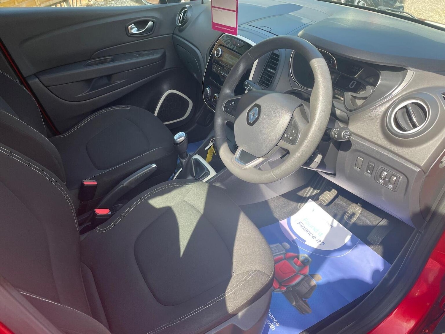 Used Renault Captur 2018 for sale - 76407551: Photo 15