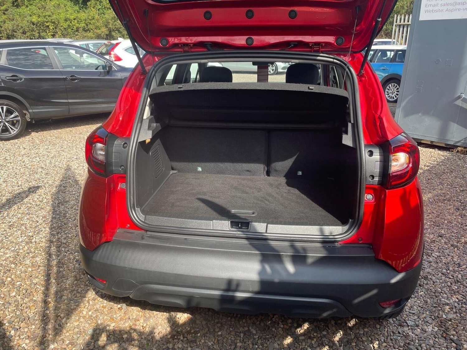 Used Renault Captur 2018 for sale - 76407551: Photo 9