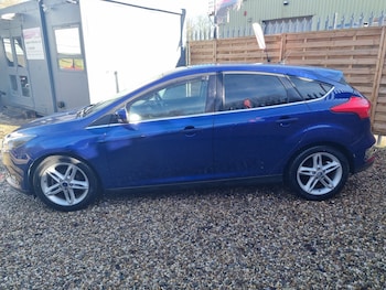 Used Ford Focus 2015 for sale - 79360236: Photo