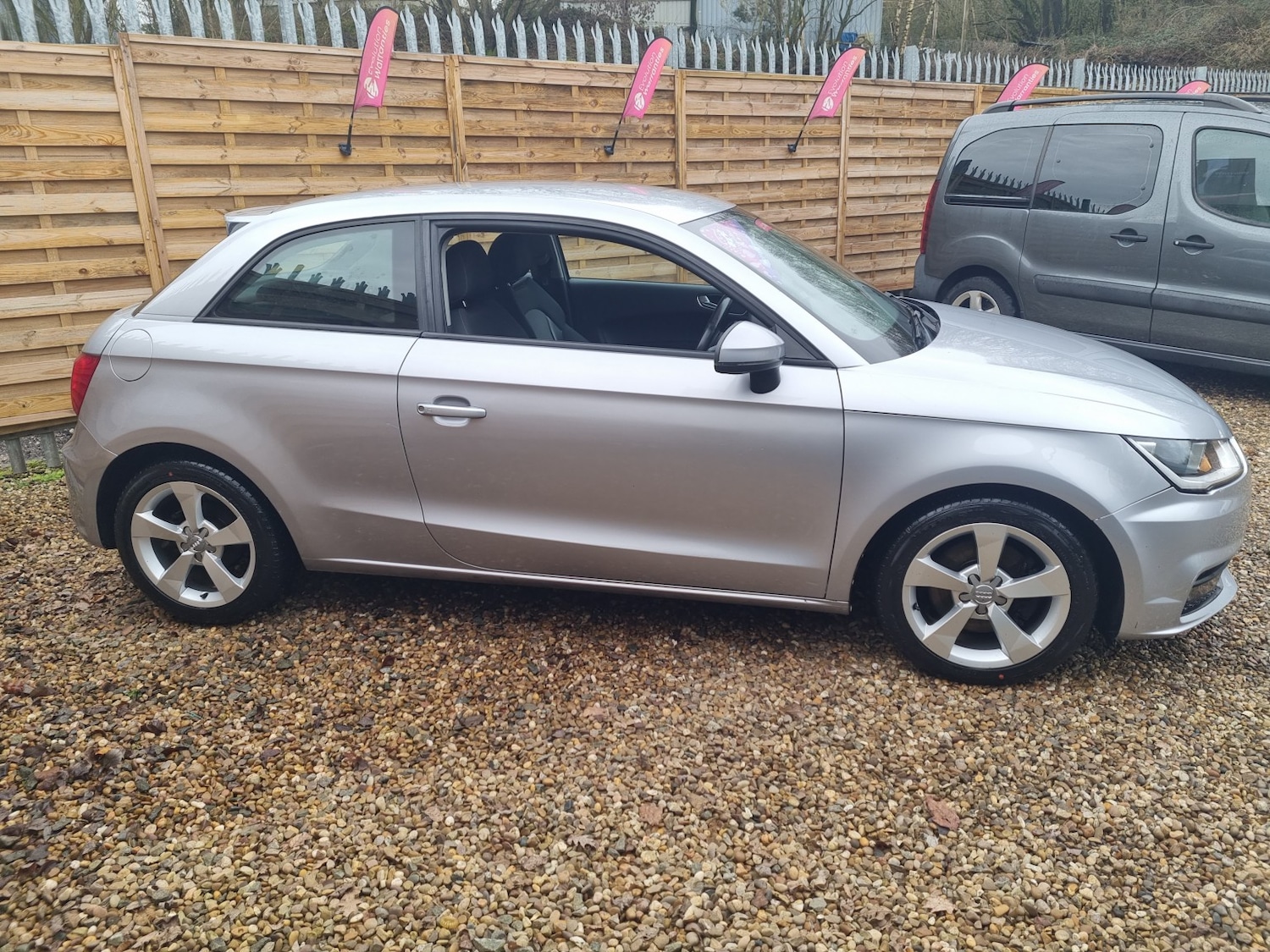 Used Audi A1 2016 for sale - 77622555: Photo 4
