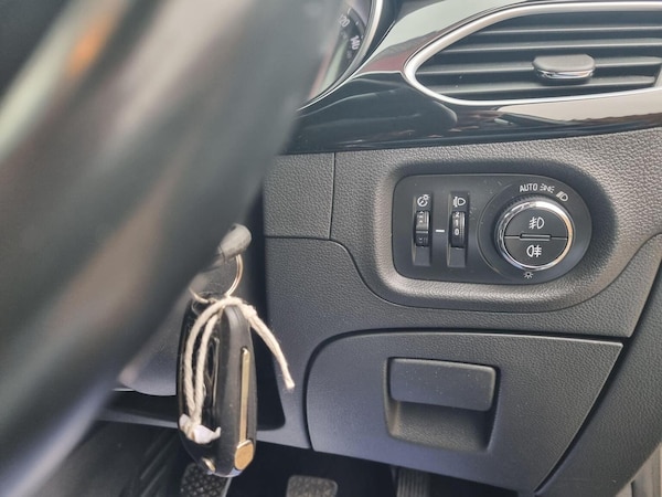 Used Vauxhall Astra 2017 for sale - 76319224: Photo 19