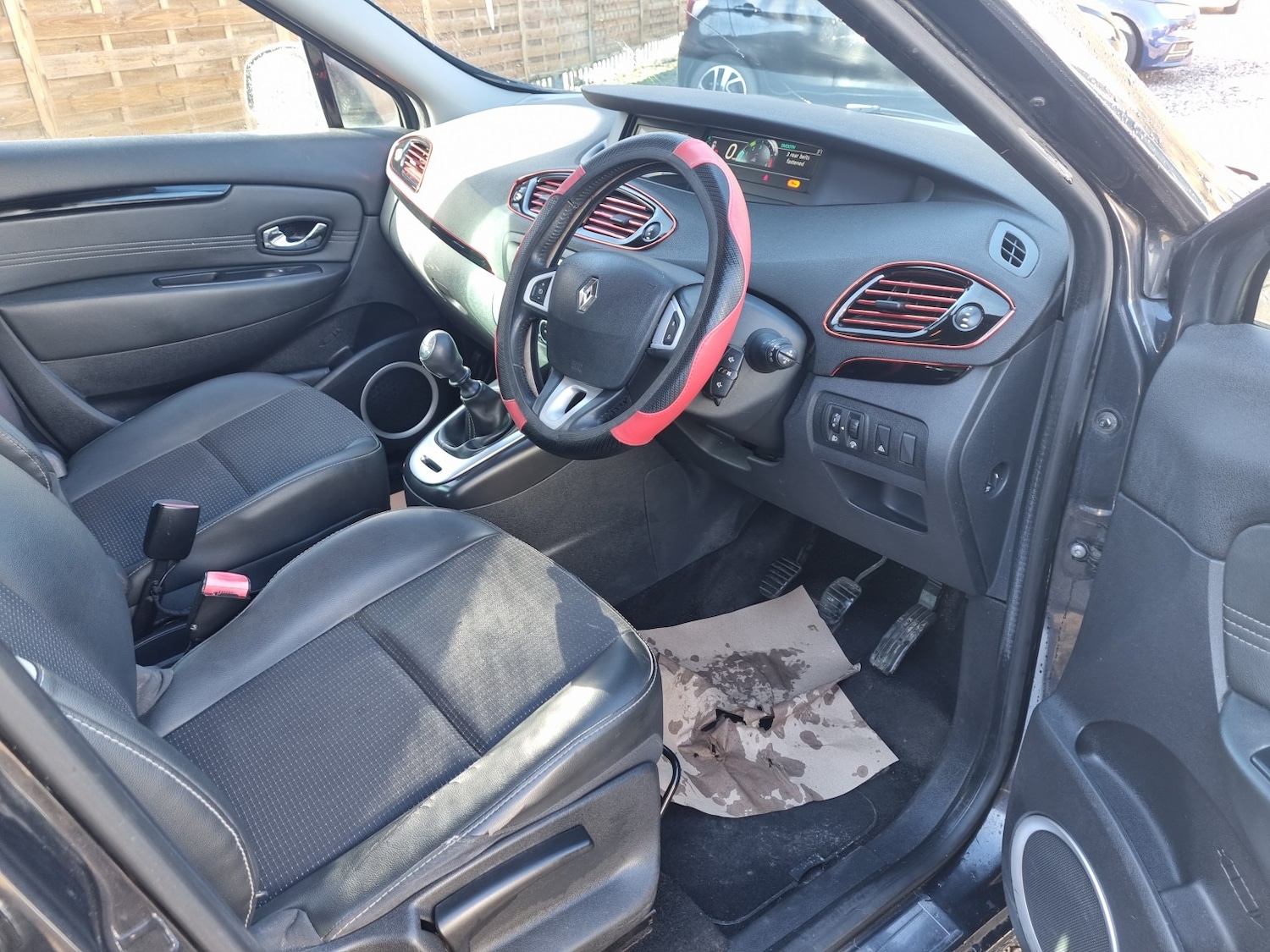 Used Renault Scenic 2011 for sale - 77558513: Photo 10