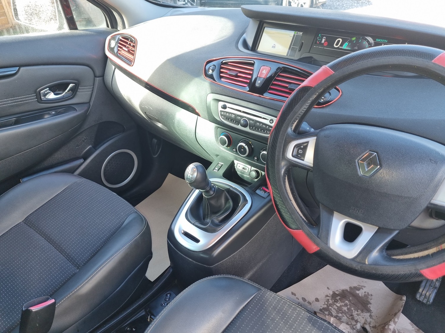 Used Renault Scenic 2011 for sale - 77558513: Photo 12