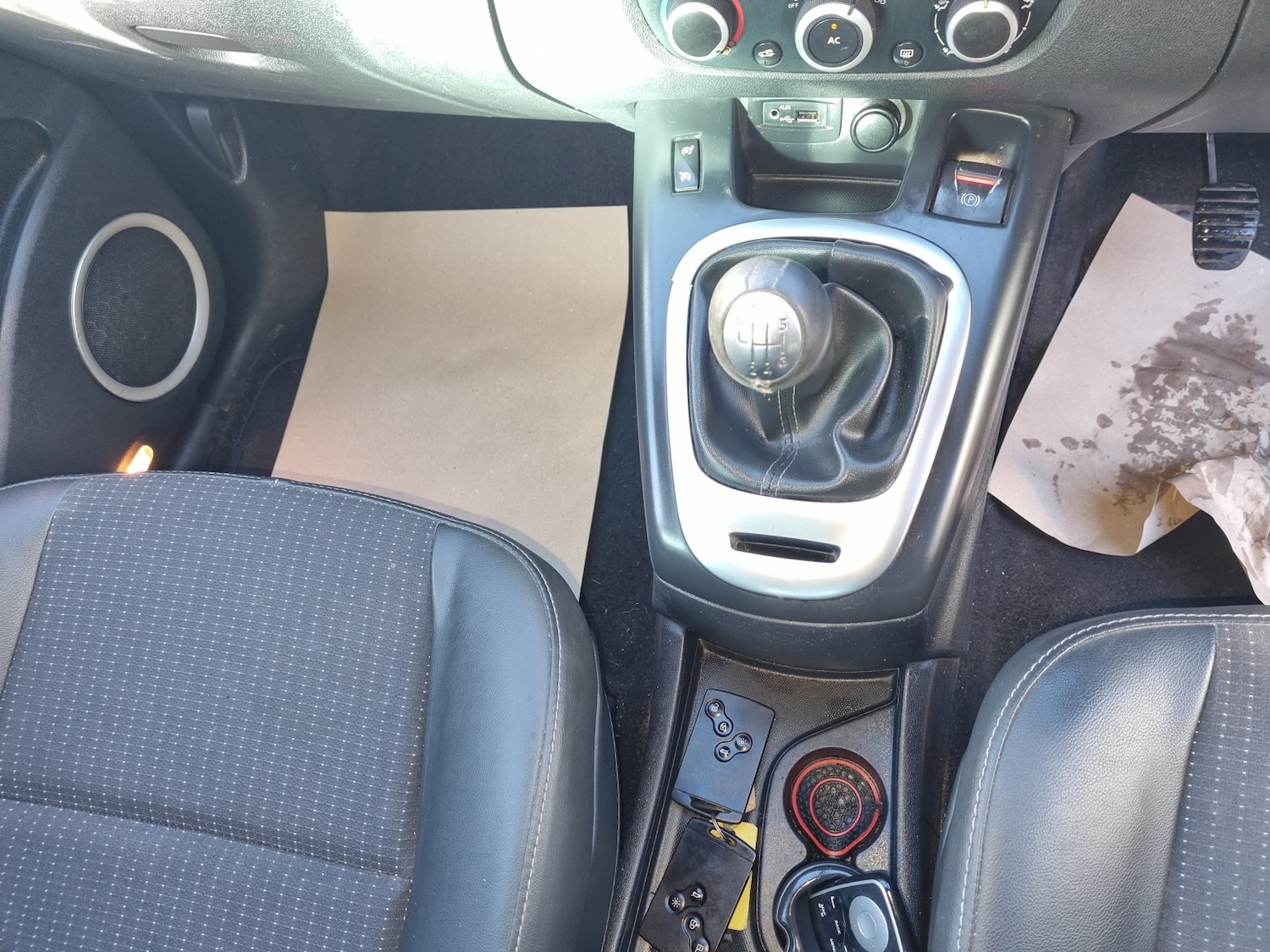 Used Renault Scenic 2011 for sale - 77558513: Photo 14