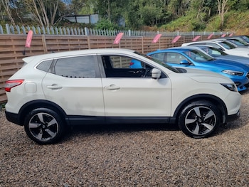 Used Nissan Qashqai 2017 for sale - 79593864: Photo