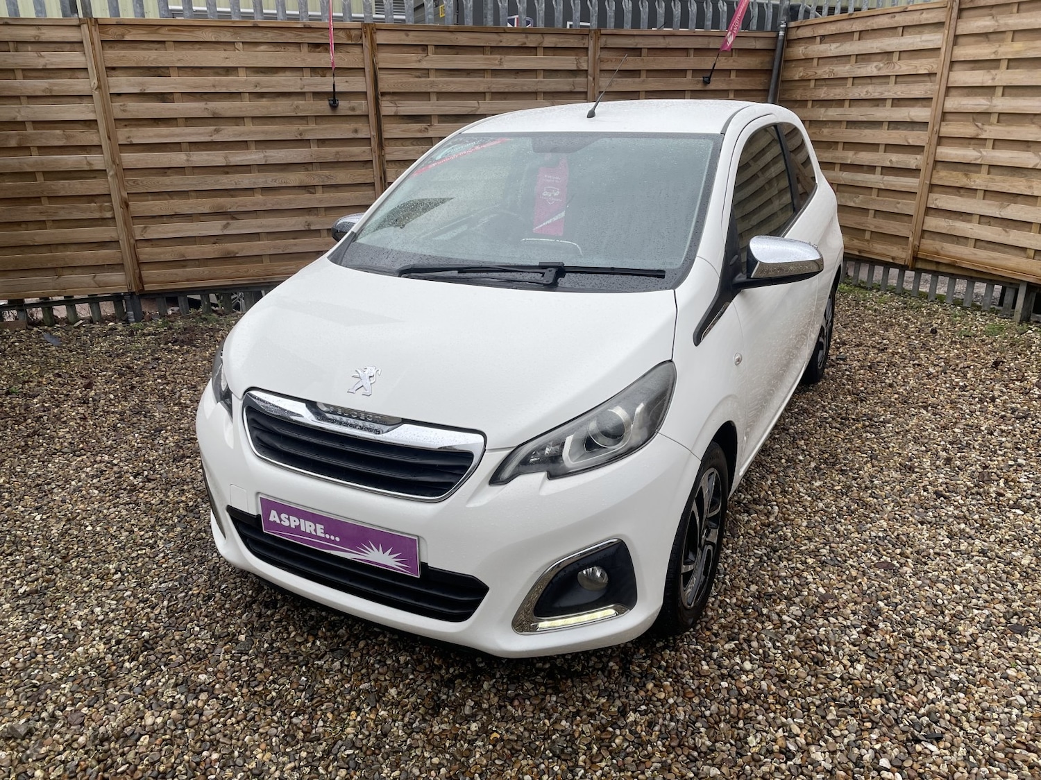 Used Peugeot 108 2014 for sale - 77968639: Photo 2