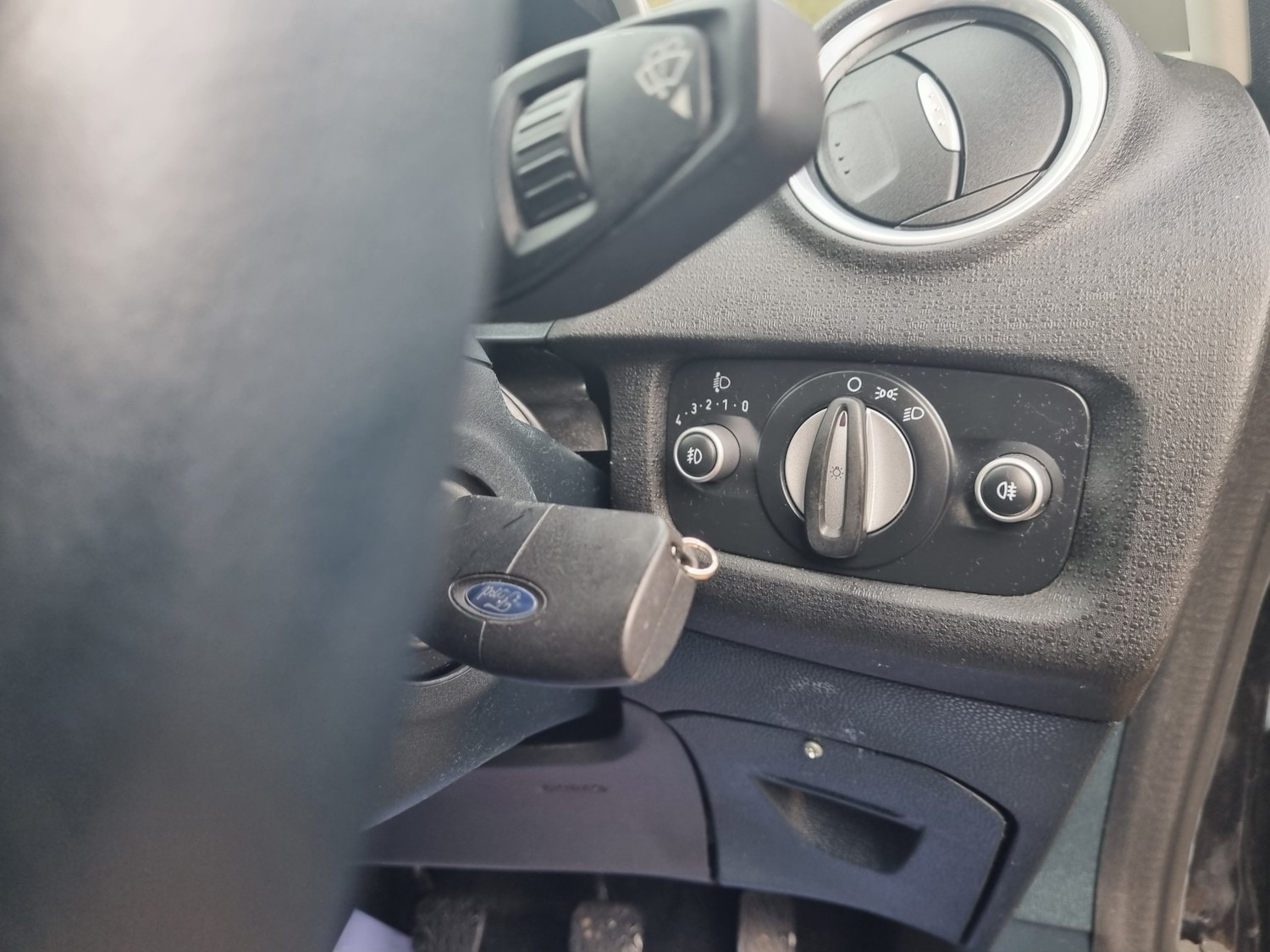 Used Ford Fiesta 2011 for sale - 76471247: Photo 16