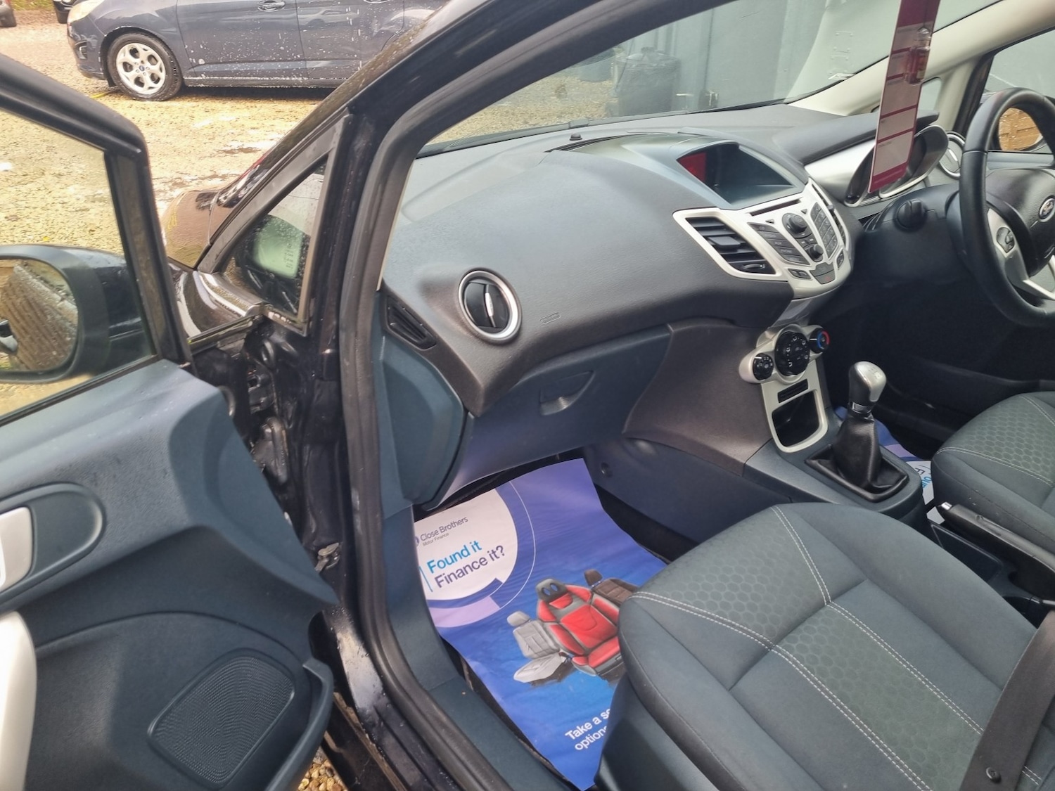 Used Ford Fiesta 2011 for sale - 76471247: Photo 6