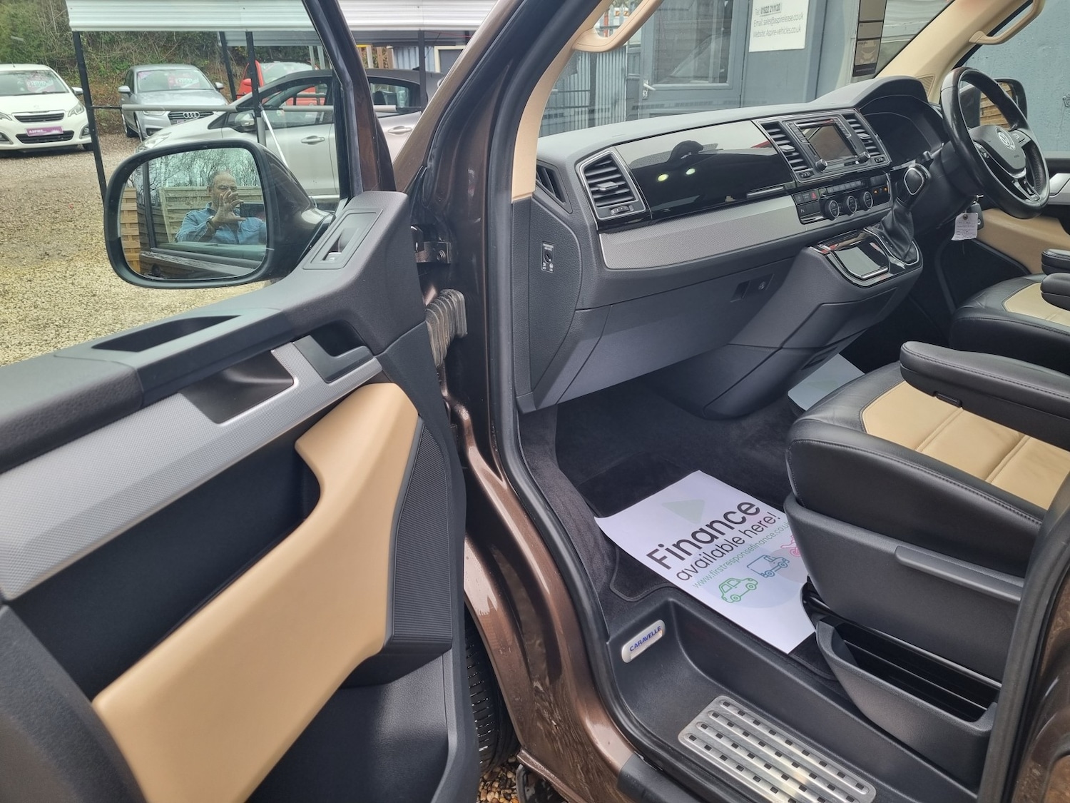 Used Volkswagen Caravelle 2017 for sale - 78182864: Photo 6