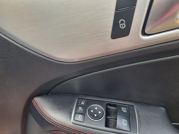 Used Mercedes-Benz SLK 2015 for sale - 76324797: Photo 19