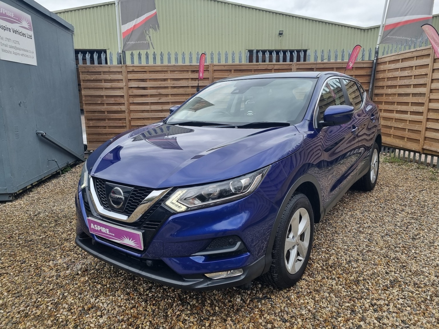 Used Nissan Qashqai 2017 for sale - 78098160: Photo 2