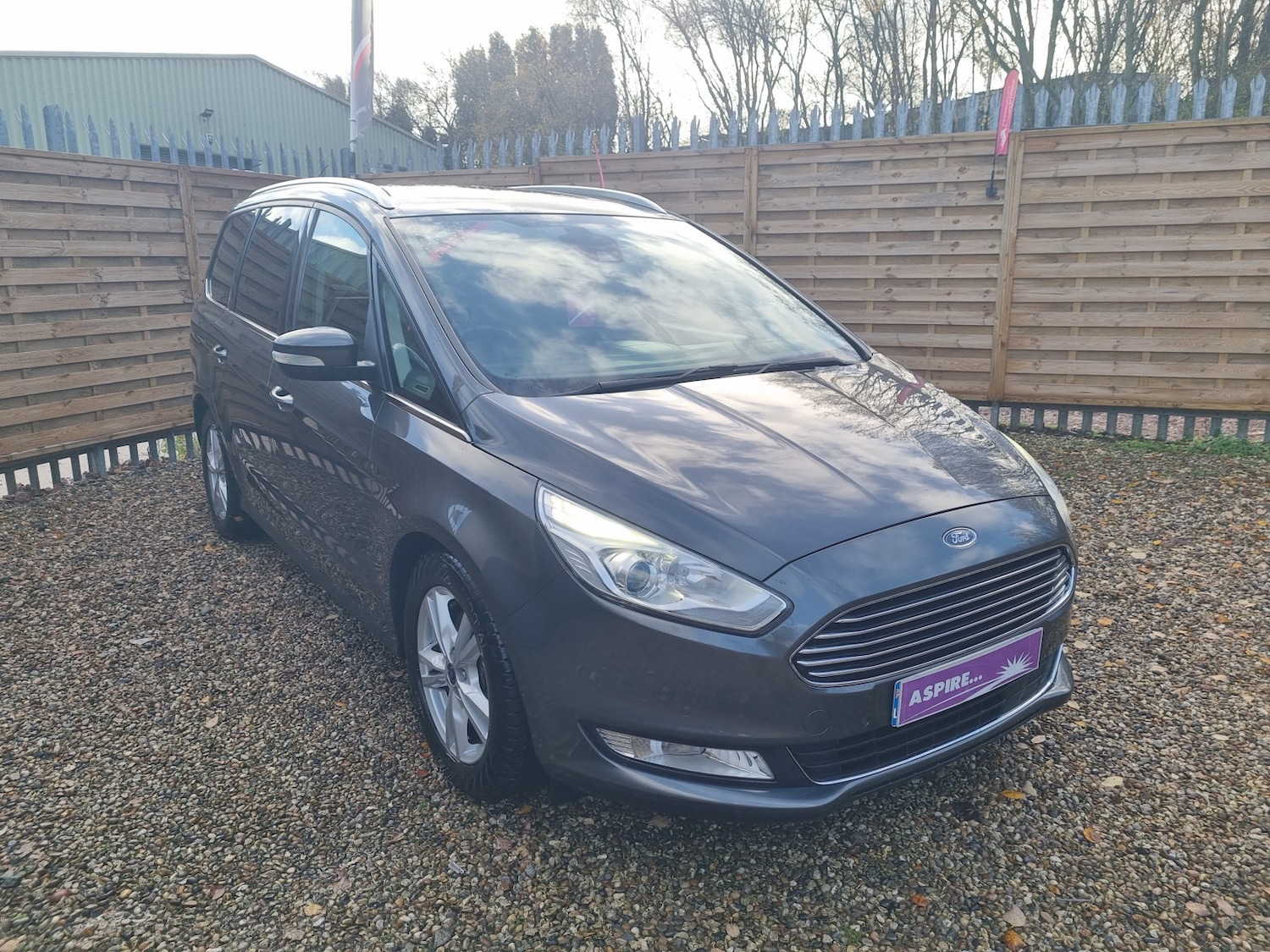 Used Ford Galaxy 2015 for sale - 76897003: Photo 3