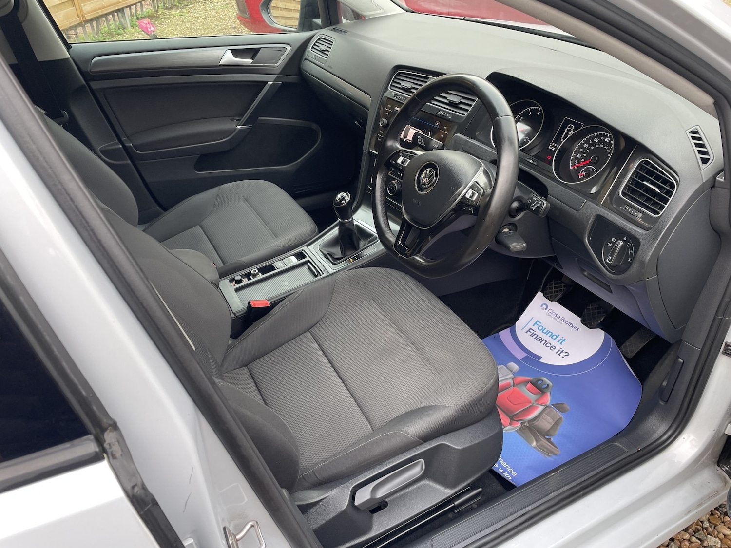 Used Volkswagen Golf 2017 for sale - 76687248: Photo 14