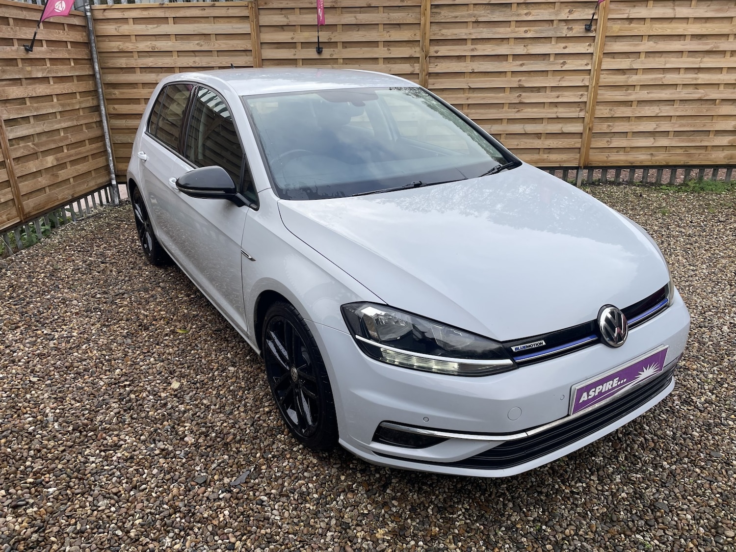 Used Volkswagen Golf 2017 for sale - 76687248: Photo 4