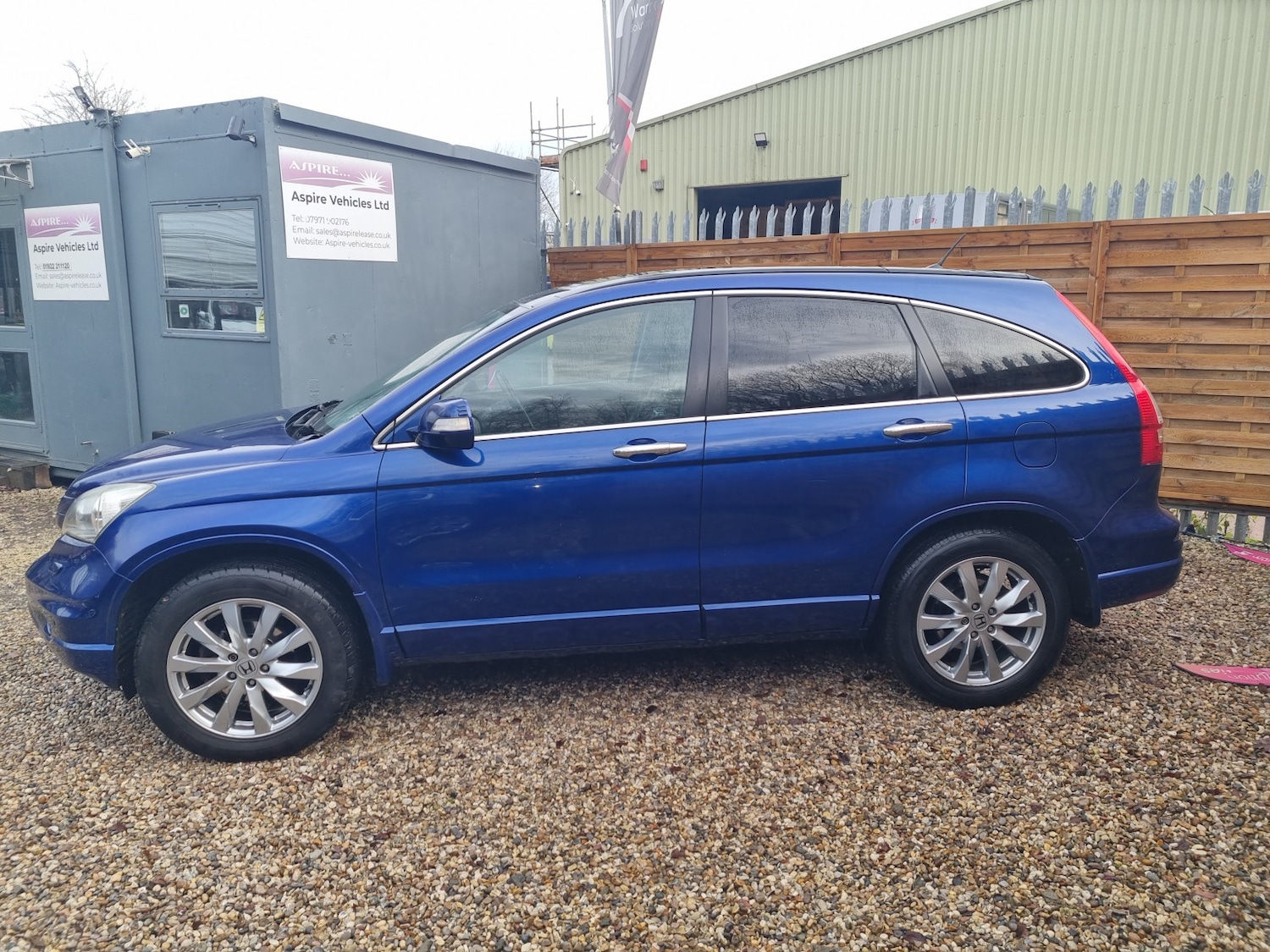 Used Honda CR-V 2011 for sale - 77201232: Photo 2