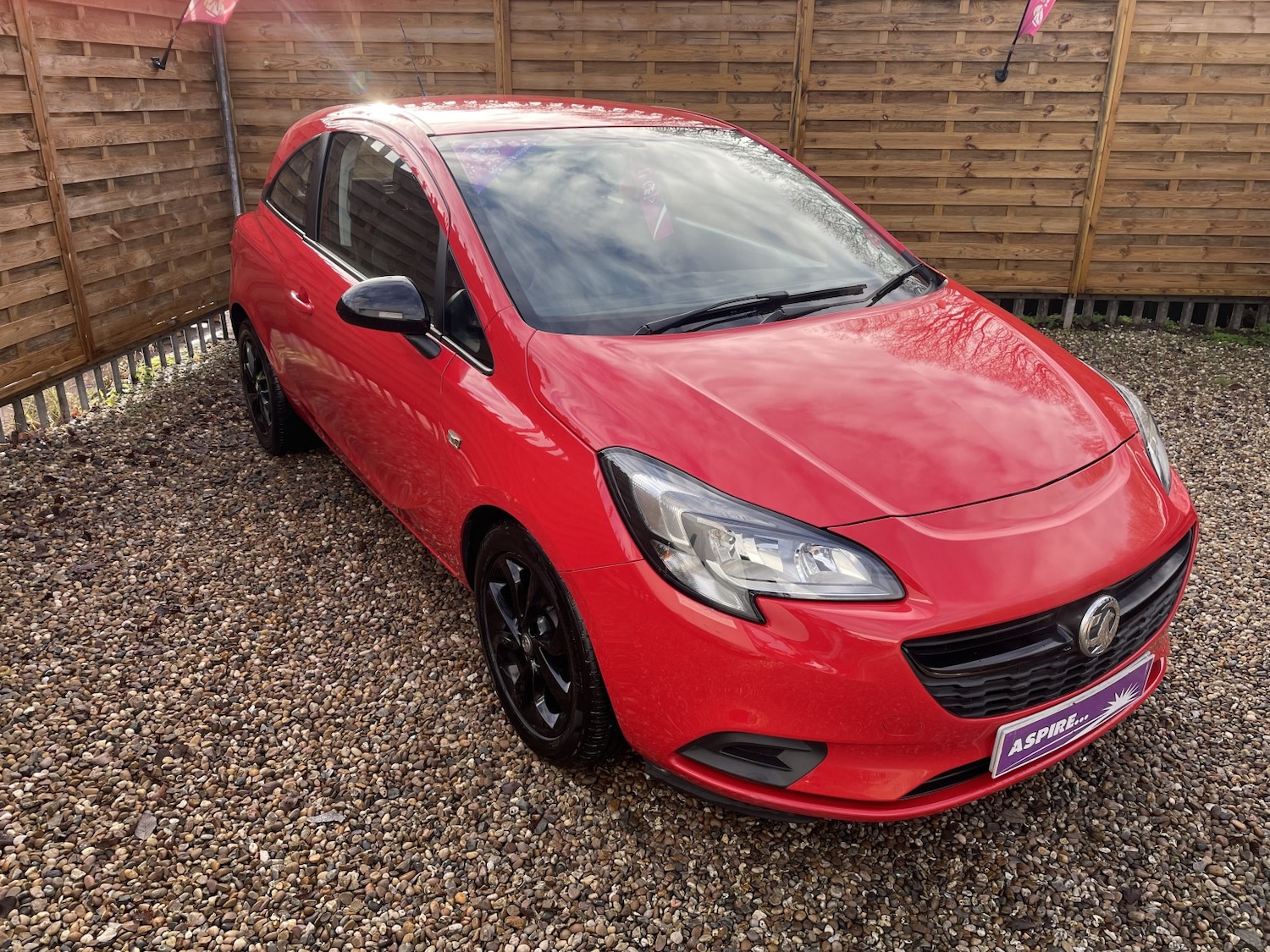Used Vauxhall Corsa 2015 for sale - 77357375: Photo 4