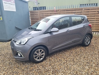 Used Hyundai i10 2015 for sale - 77681798: Photo