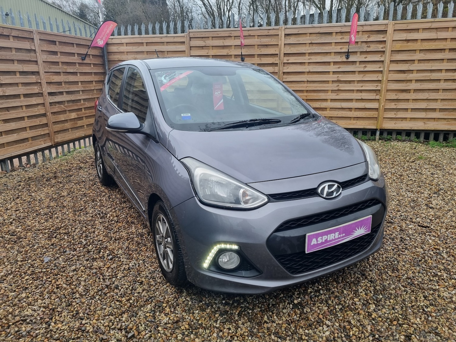 Used Hyundai i10 2015 for sale - 77681798: Photo 3