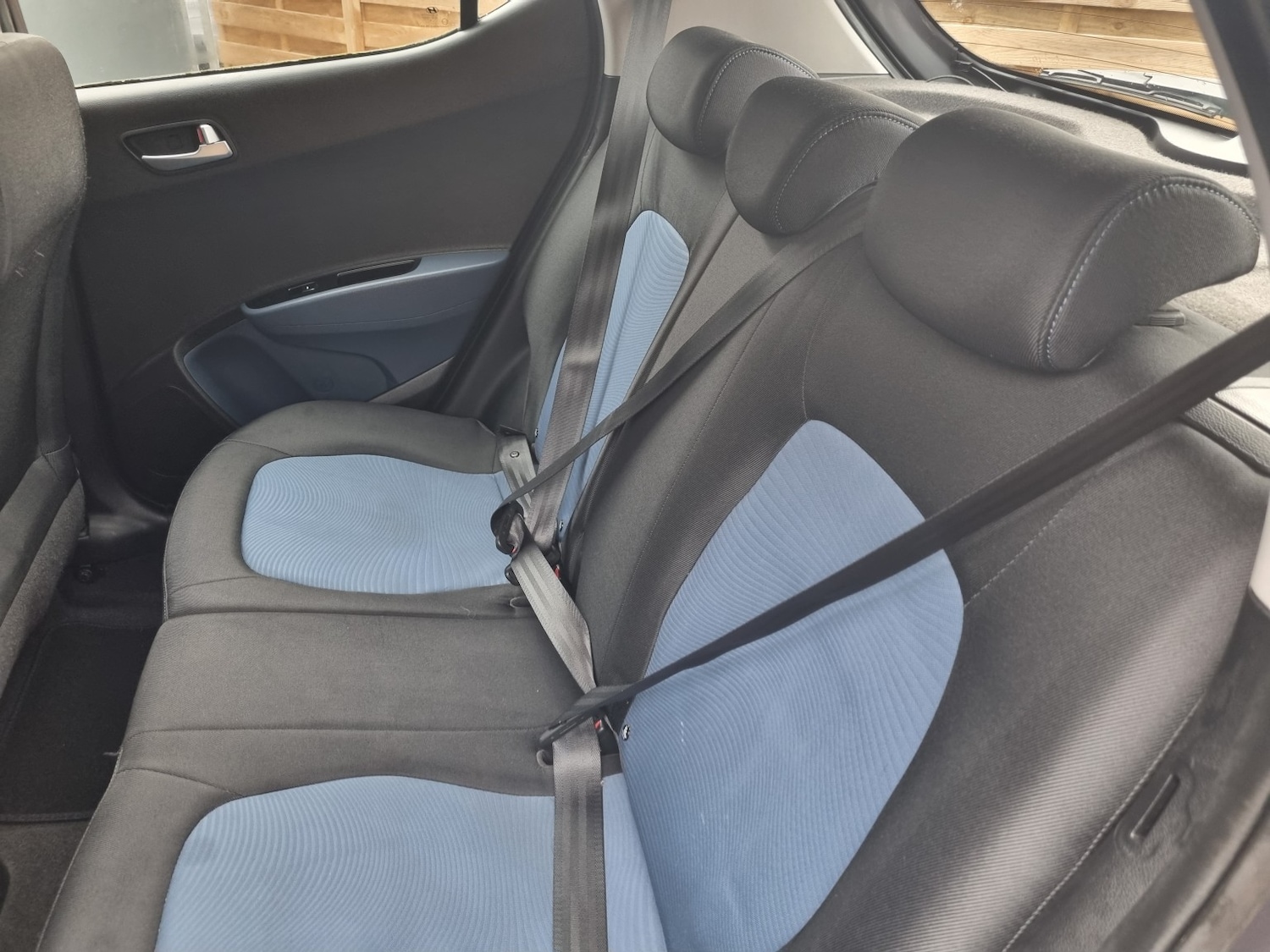 Used Hyundai i10 2015 for sale - 77681798: Photo 8