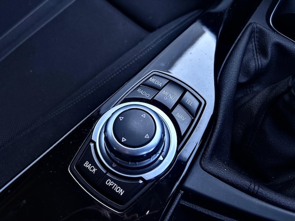 Used BMW 3 Series 2016 for sale - 76070402: Photo 30