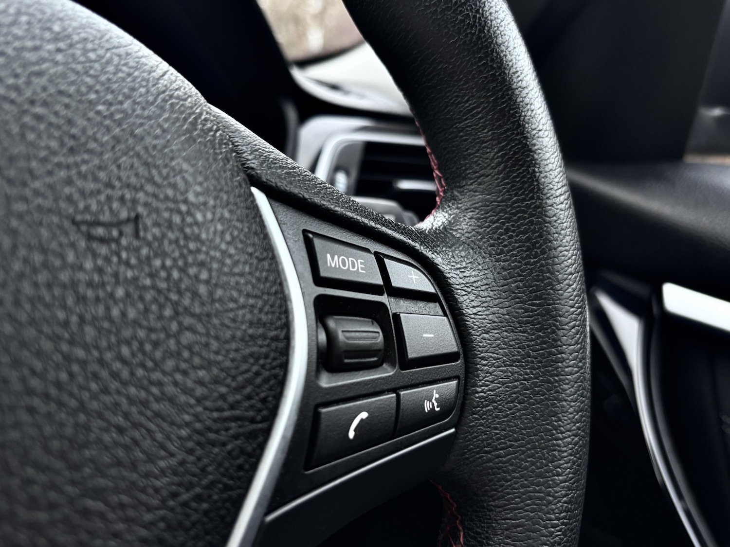 Used BMW 3 Series 2016 for sale - 77792842: Photo 22