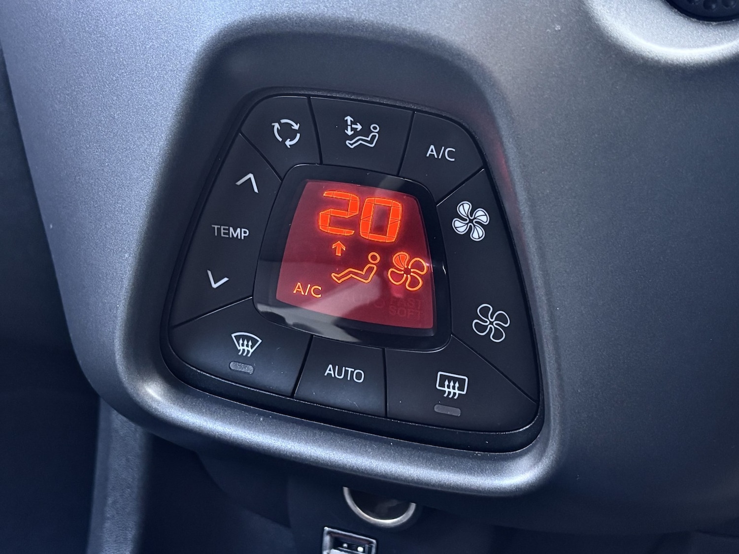 Used Toyota AYGO 2019 for sale - 78018447: Photo 37