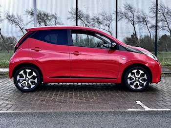 Used Toyota AYGO 2019 for sale - 78018447: Photo