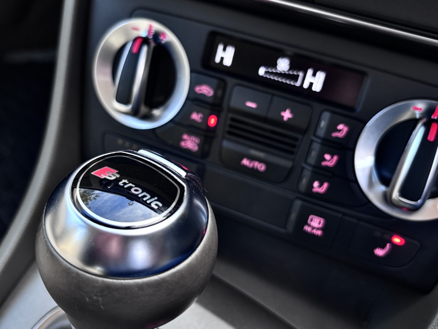 Used Audi Q3 2012 for sale - 76631489: Photo 30