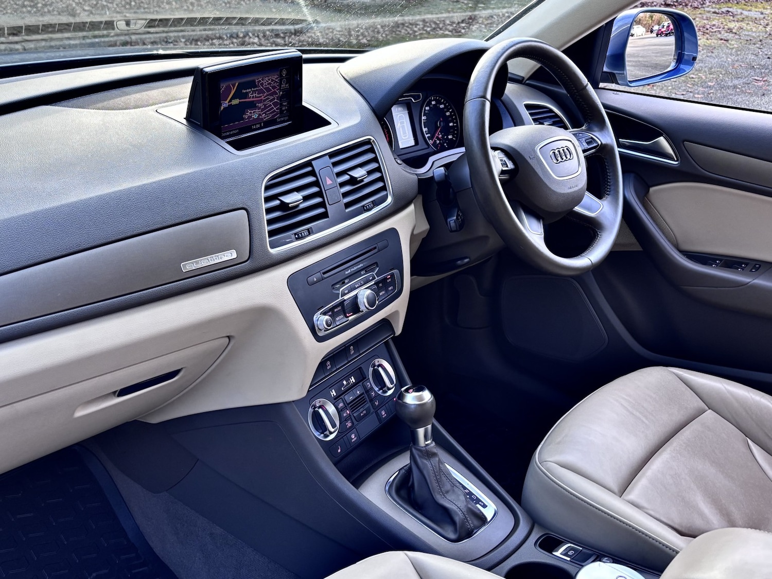 Used Audi Q3 2012 for sale - 76631489: Photo 42