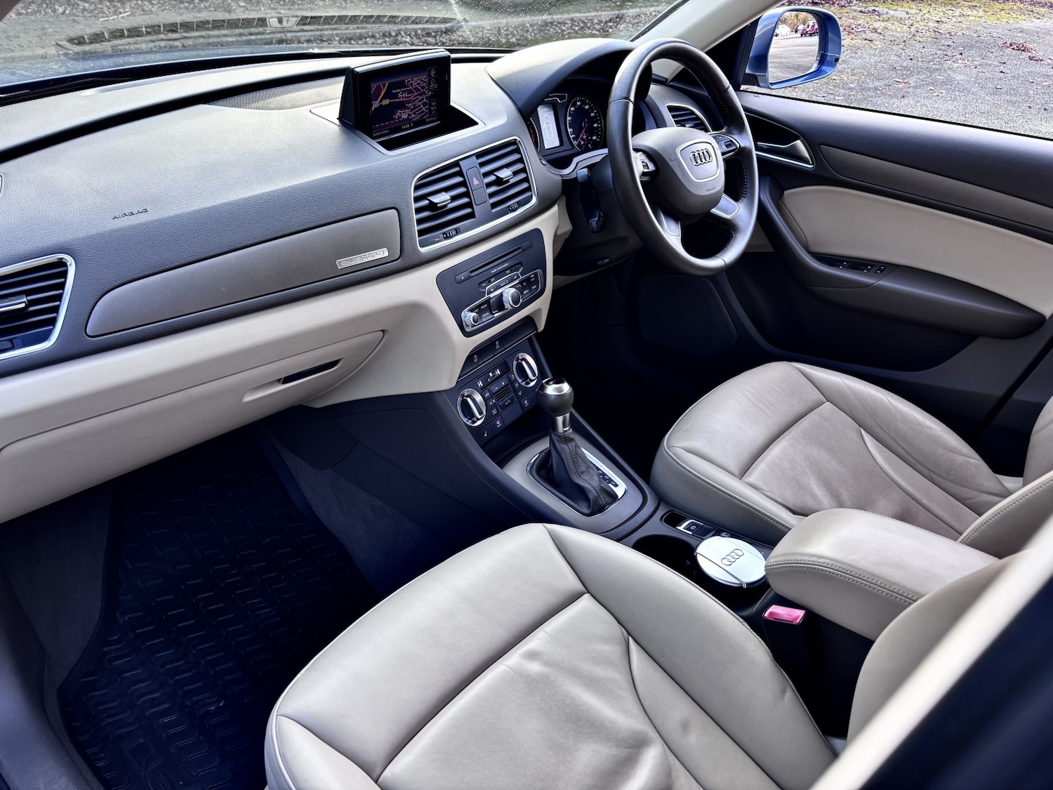 Used Audi Q3 2012 for sale - 76631489: Photo 43